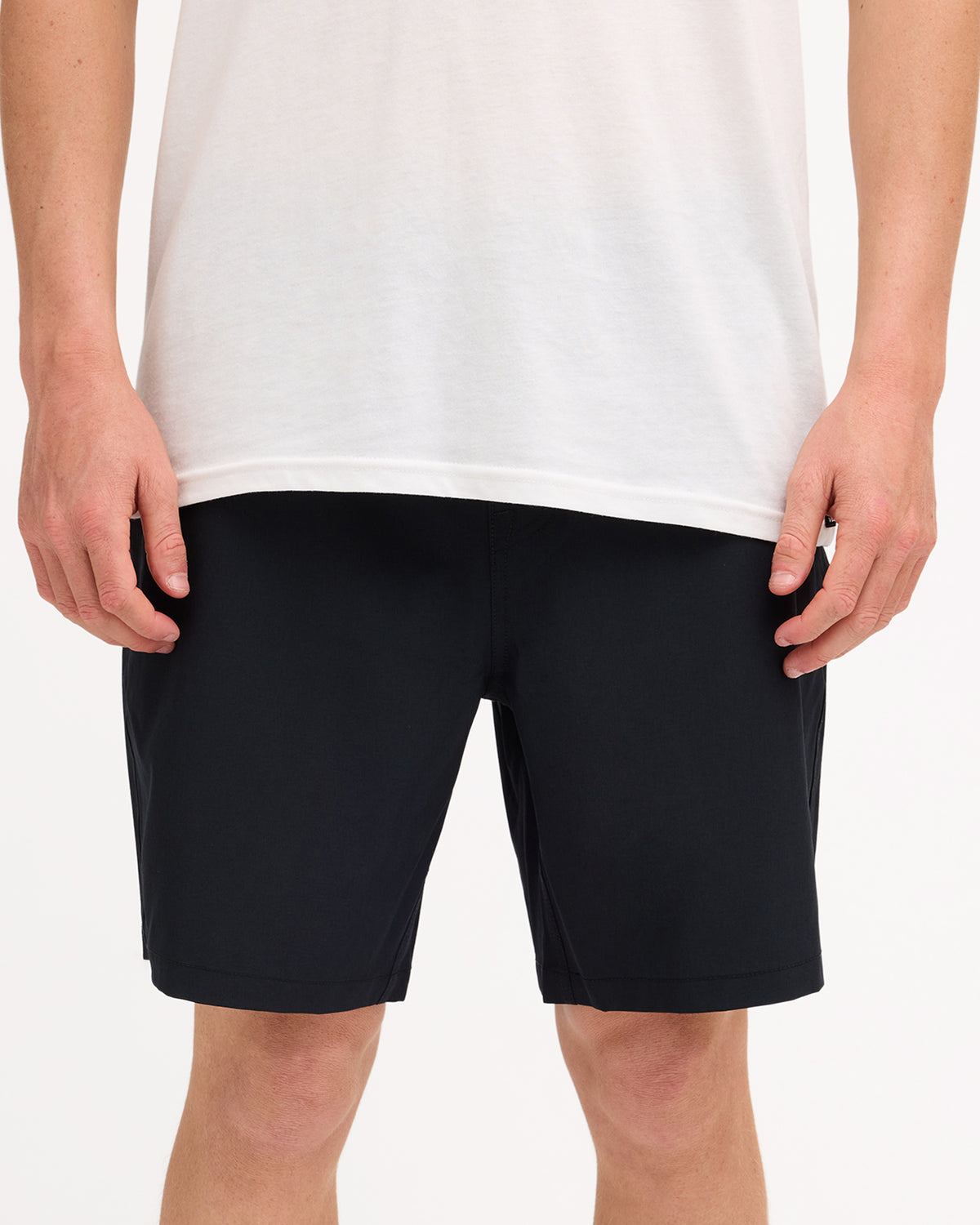 ucyhy03004_volcom_blk_frt6