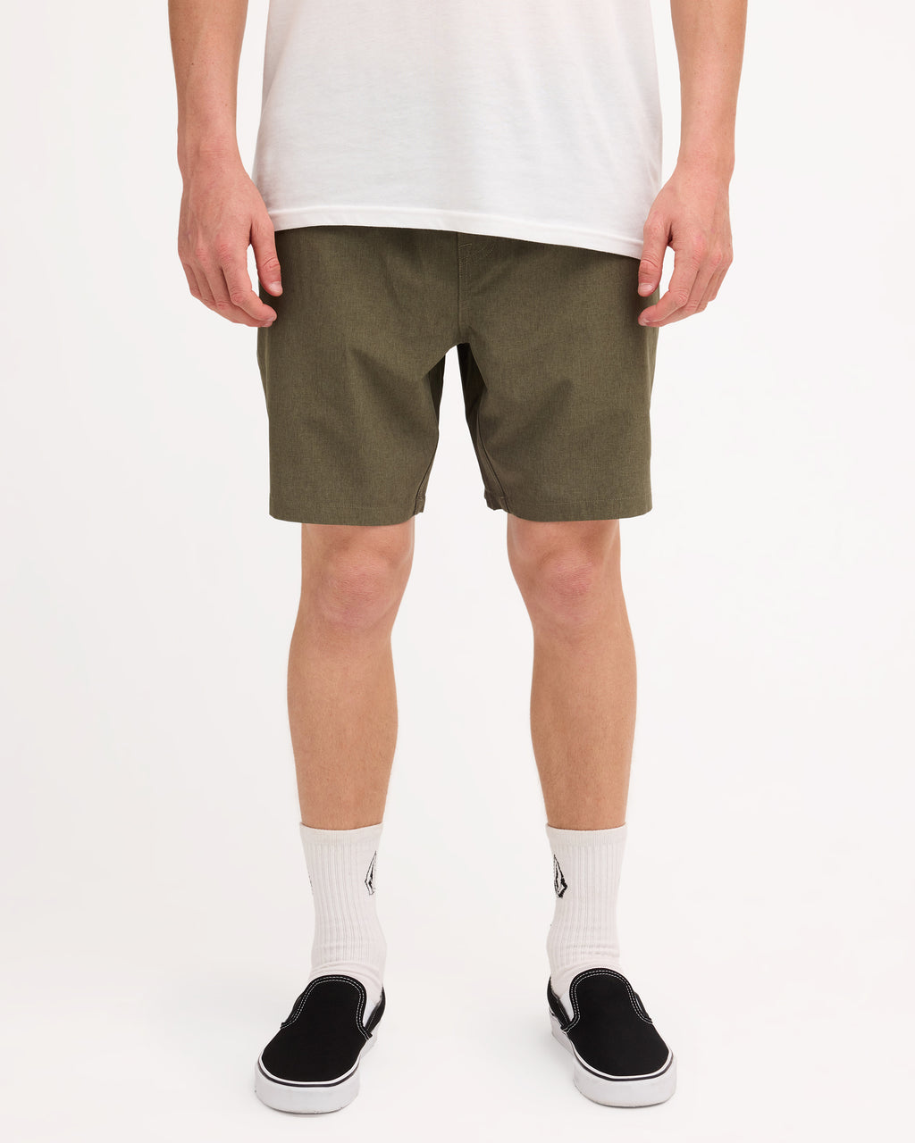 ucyhy03004_volcom_wms_frt1