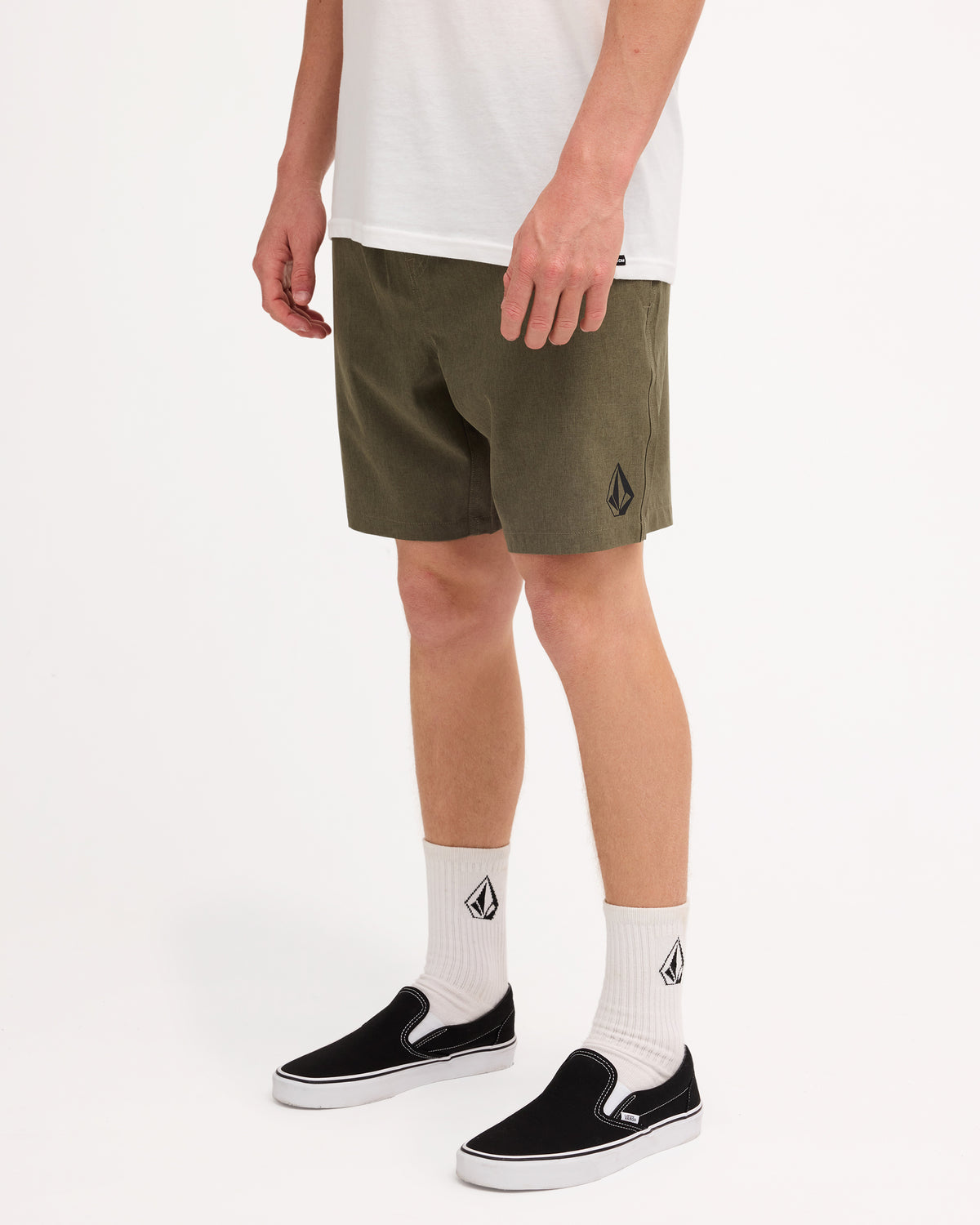 ucyhy03004_volcom_wms_sd1