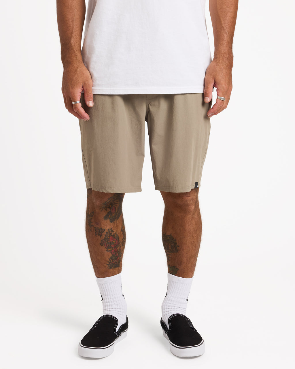 ucyhy03005_volcom_bnl_frt1