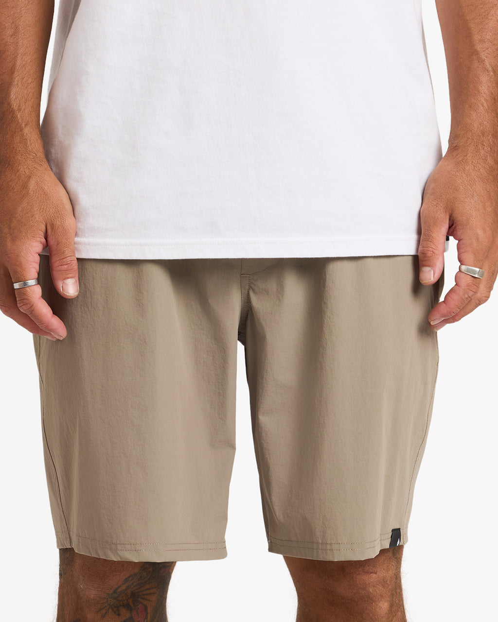 ucyhy03005_volcom_bnl_frt6