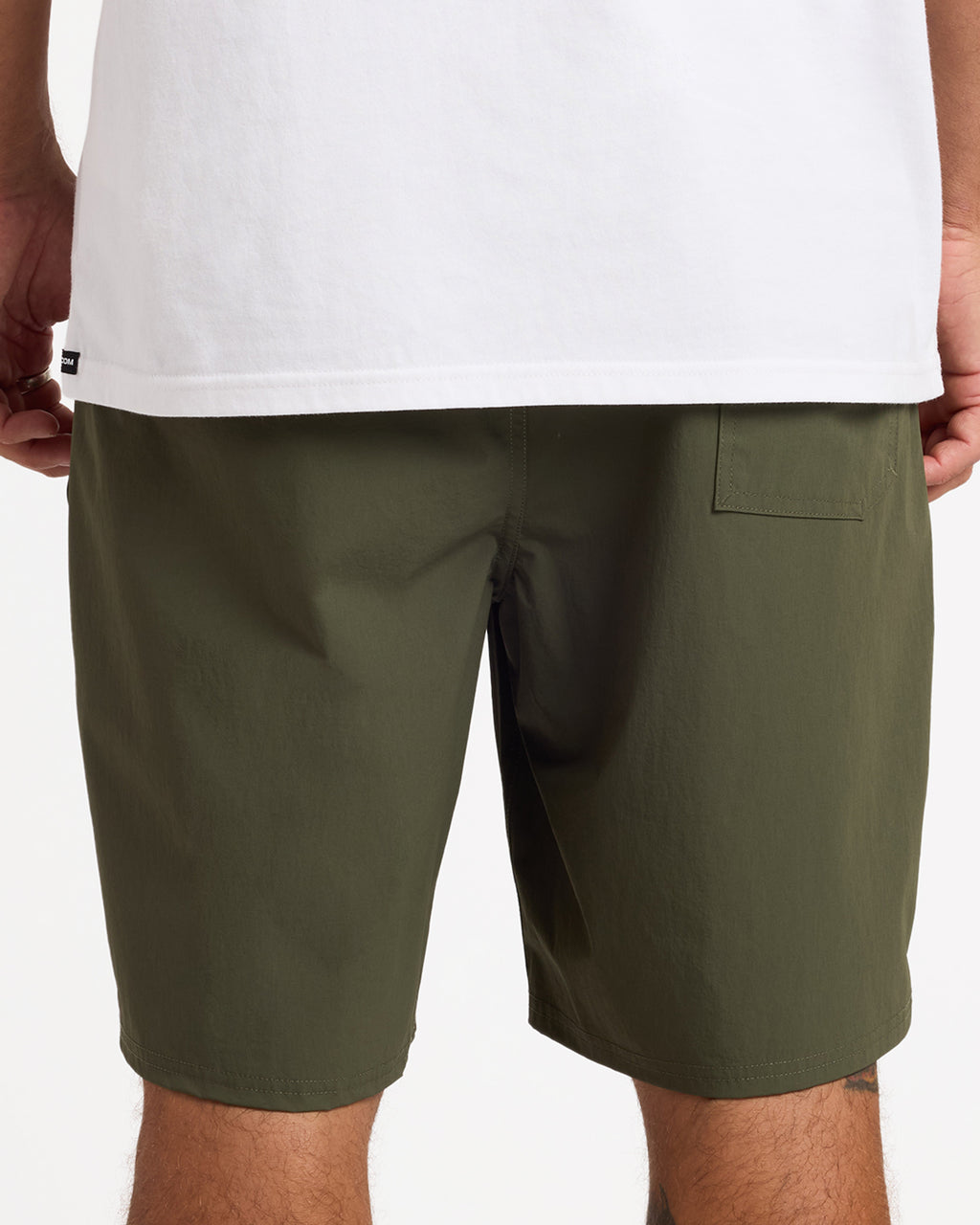 ucyhy03005_volcom_sqd_bck6