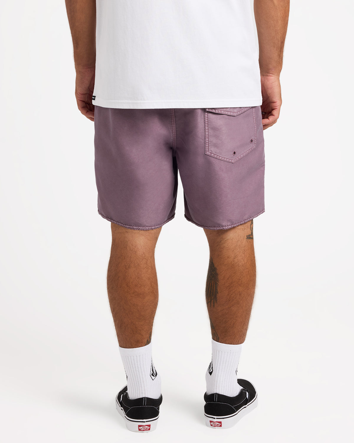 ucyjv03000_volcom_tar_bck1
