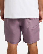 ucyjv03000_volcom_tar_bck6