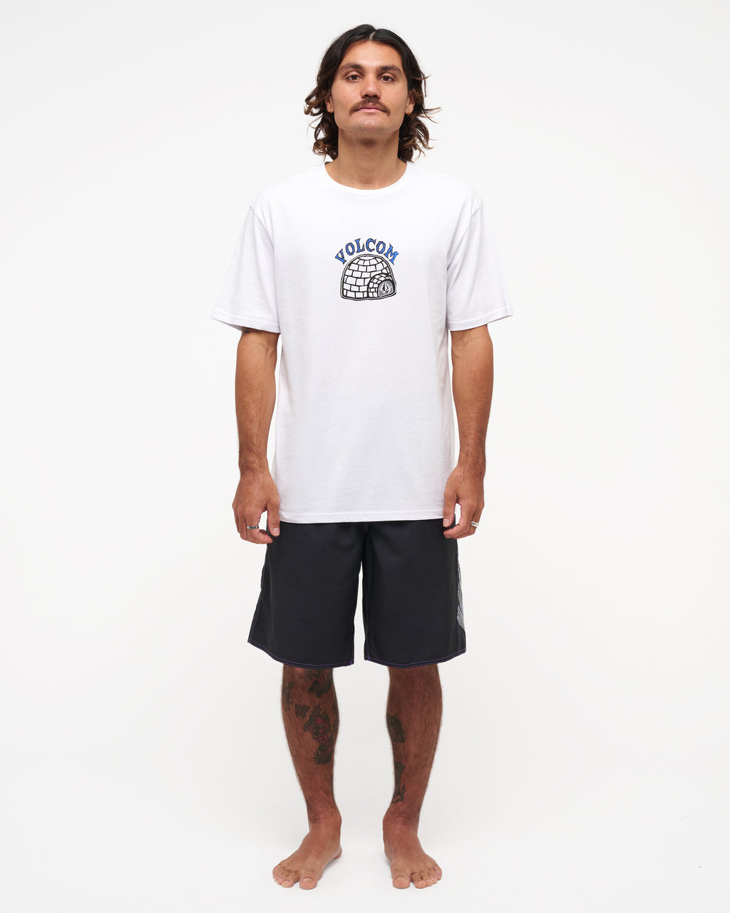 ucyjv03006_volcom_blk_frt9