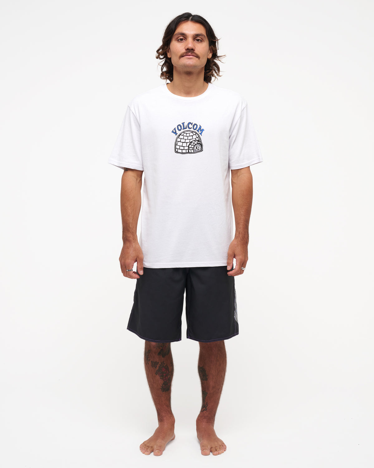 ucyjv03006_volcom_blk_frt9