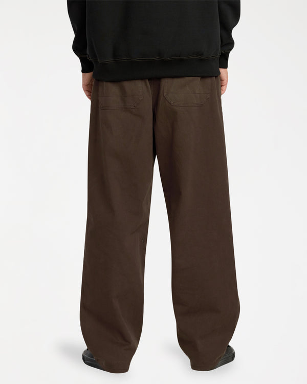 ucynp03006_volcom_cao_bck1