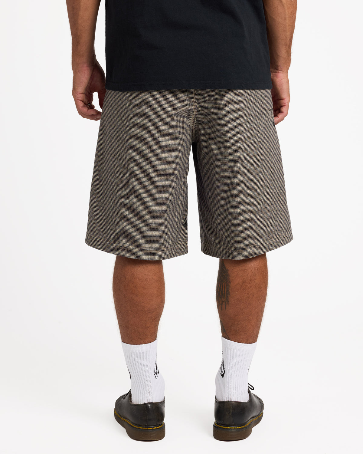 ucyws03000_volcom_cao_bck1