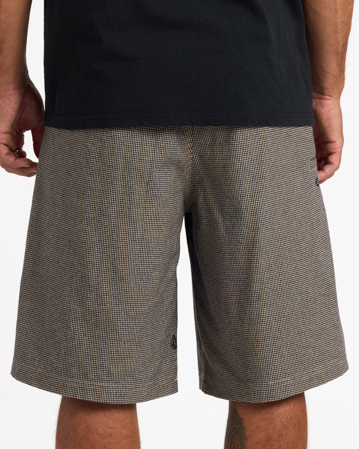 ucyws03000_volcom_cao_bck6