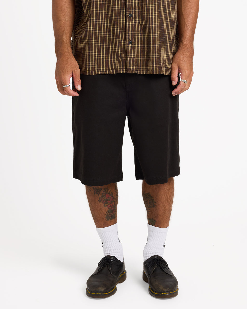 ucyws03001_volcom_blk_frt1