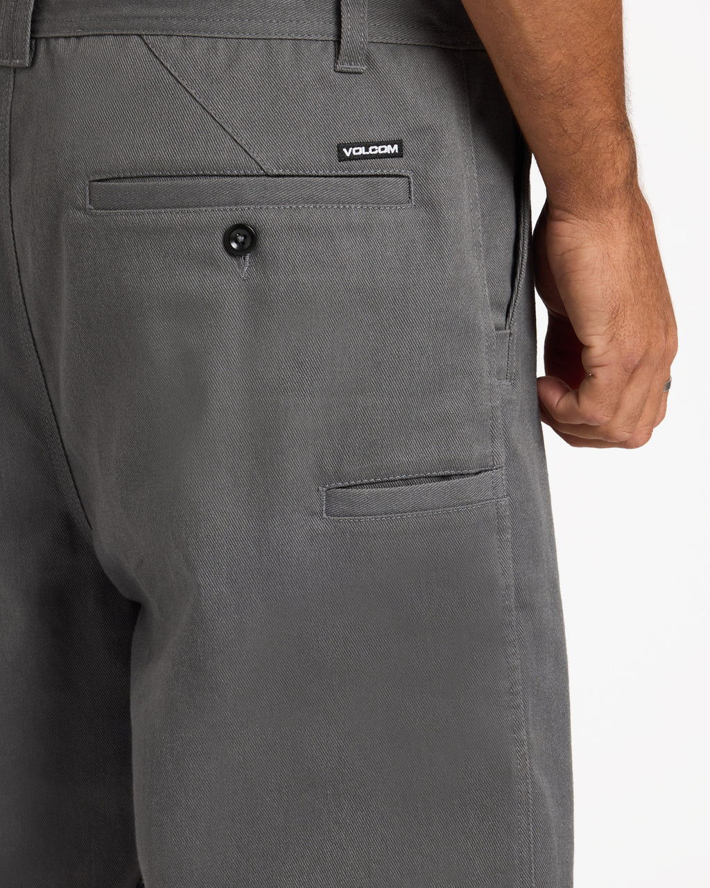ucyws03001_volcom_pew_dtl1