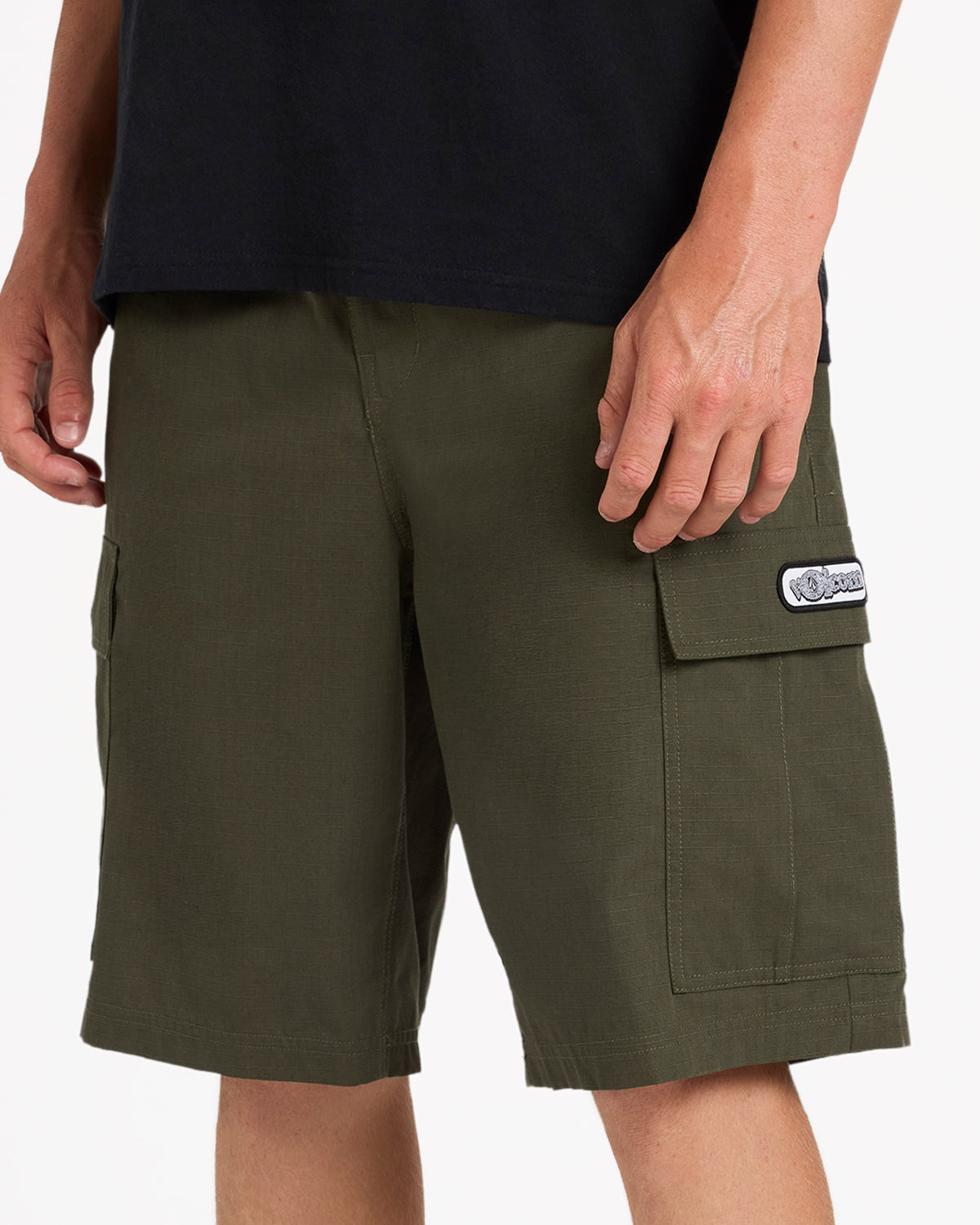 ucyws03002_volcom_sqd_sd6