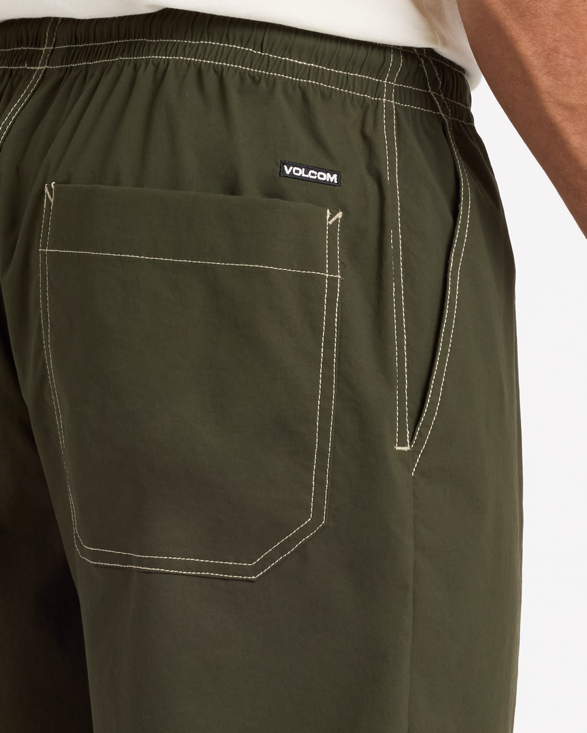 ucyws03003_volcom_sqd_dtl1