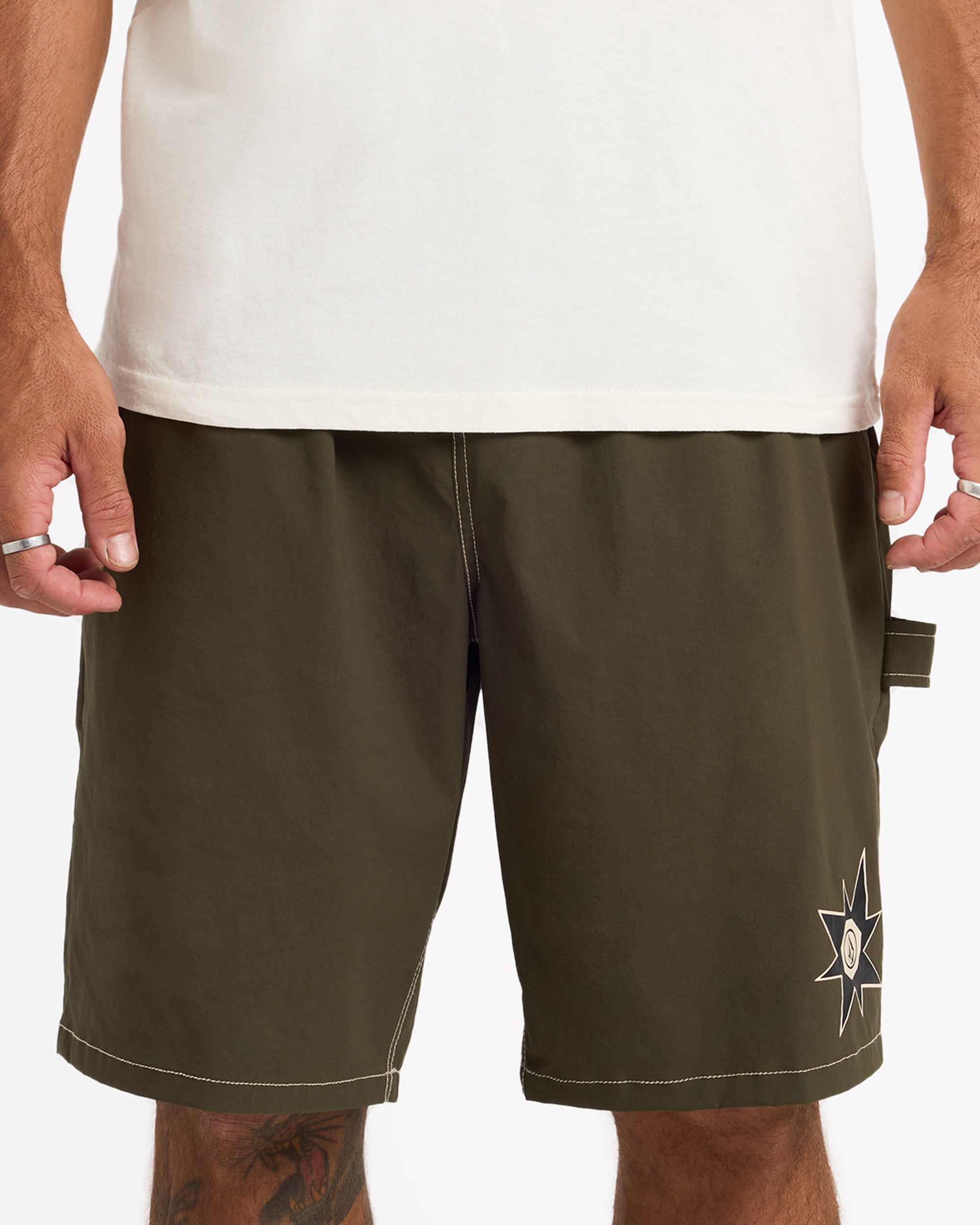 ucyws03003_volcom_sqd_frt6