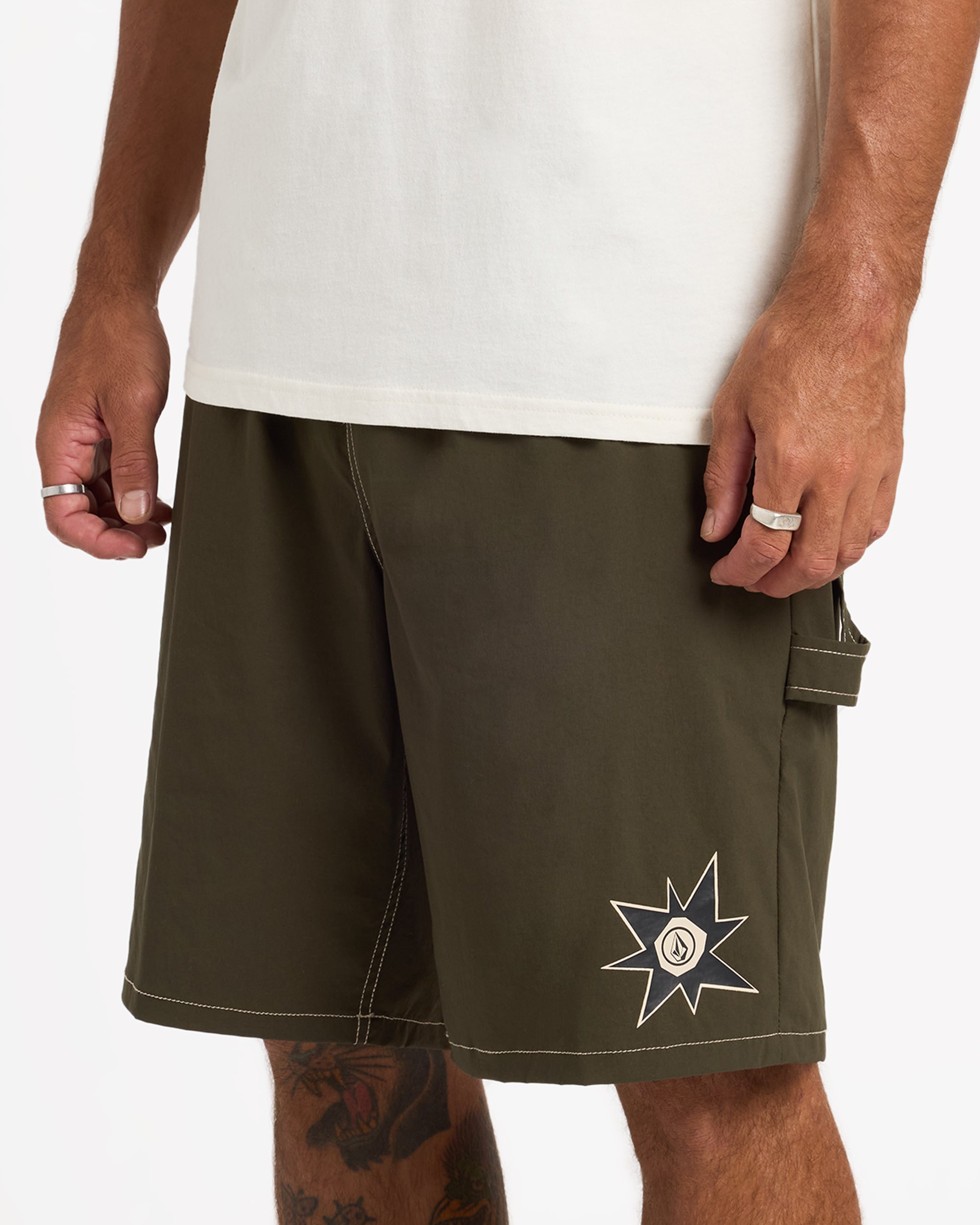 ucyws03003_volcom_sqd_sd6