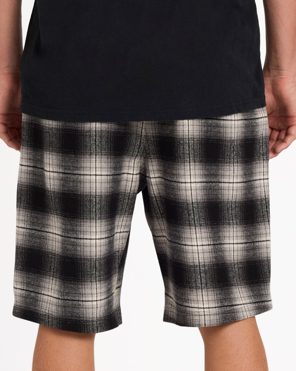 ucyws03004_volcom_blk_bck6