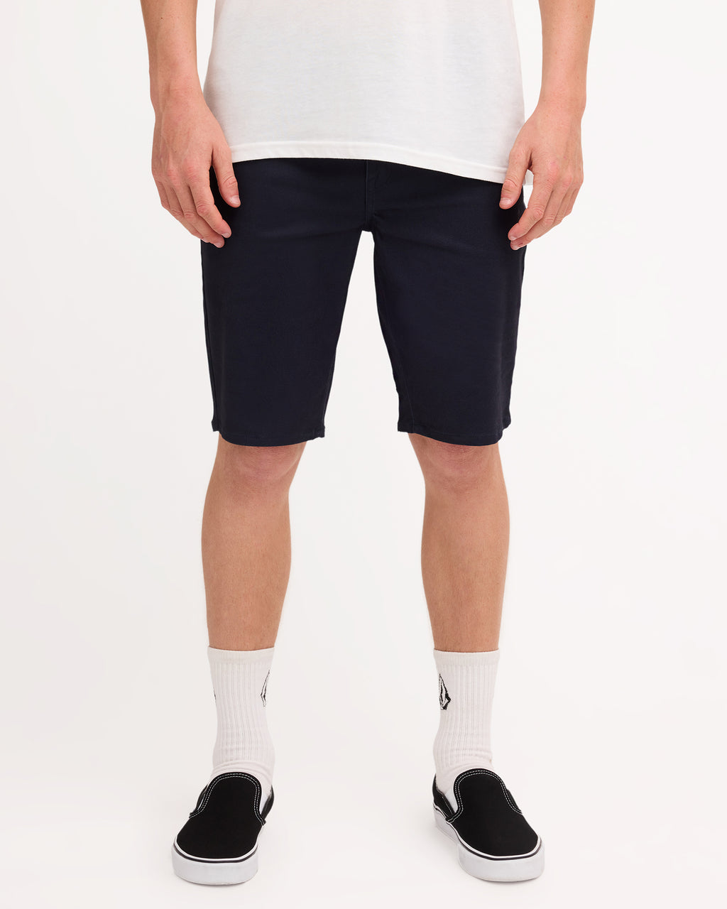ucyws03005_volcom_nvy_frt1