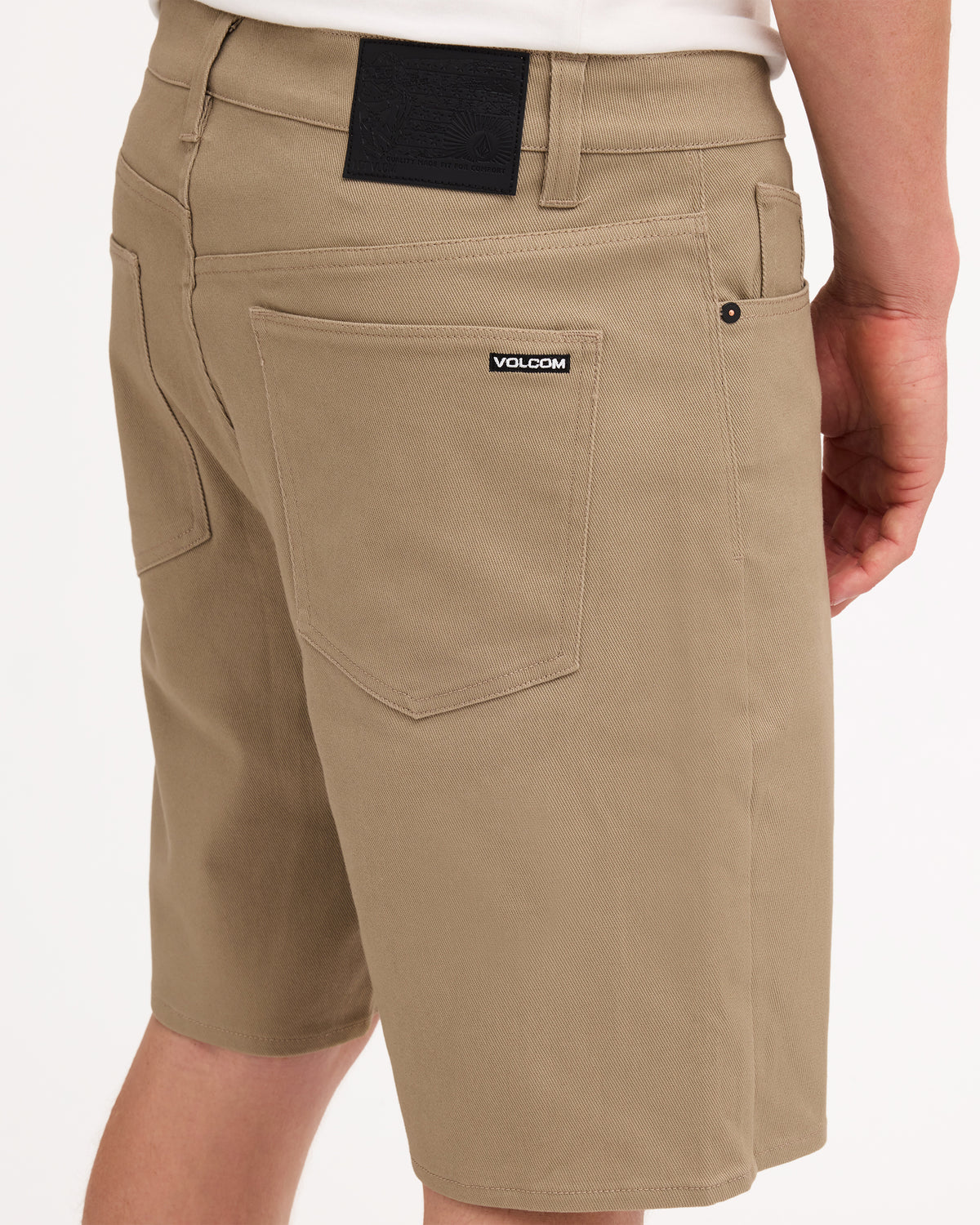 ucyws03006_volcom_kha_dtl1