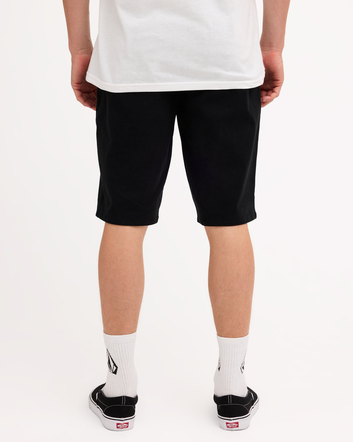 ucyws03009_volcom_blk_bck1