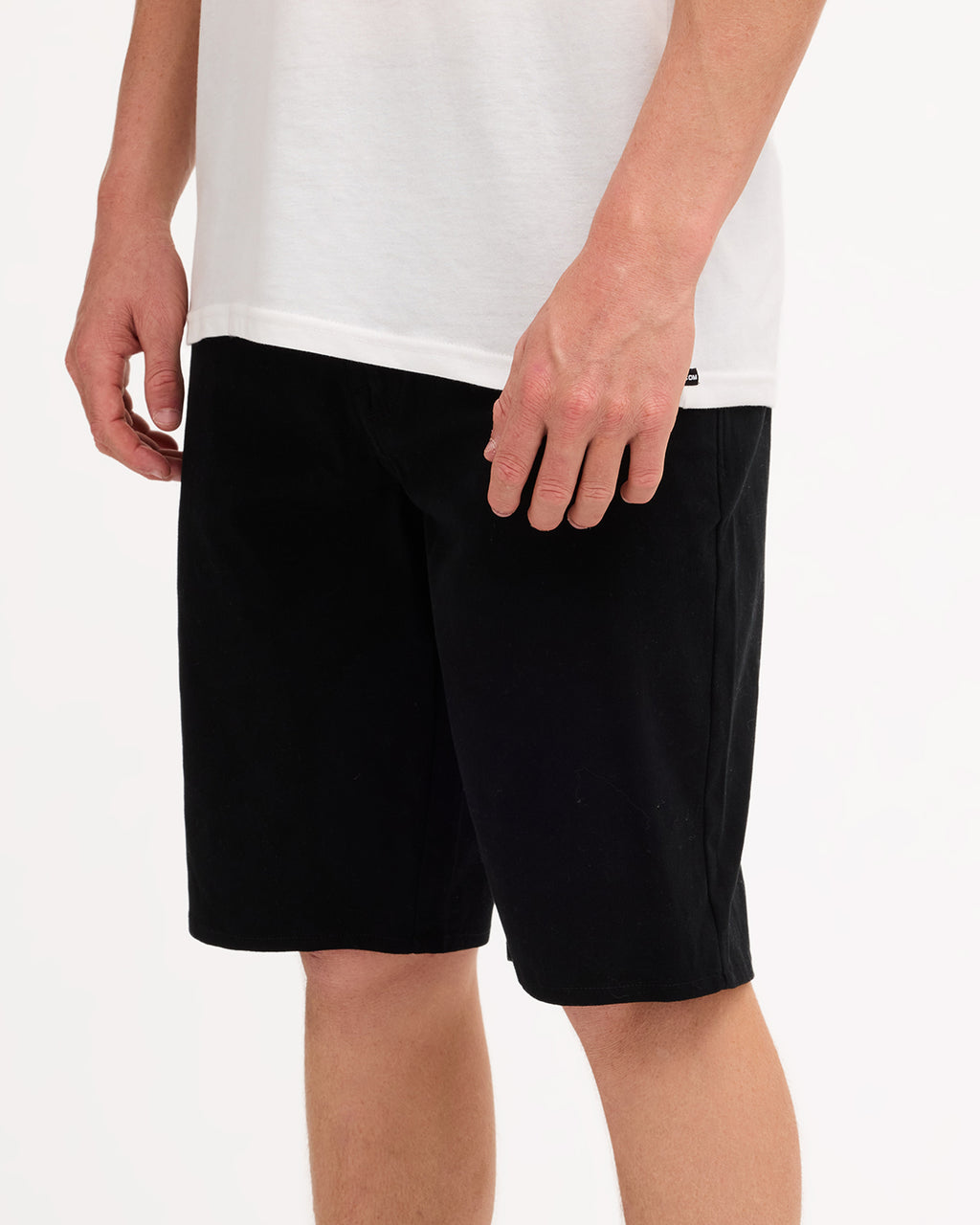 ucyws03009_volcom_blk_sd6
