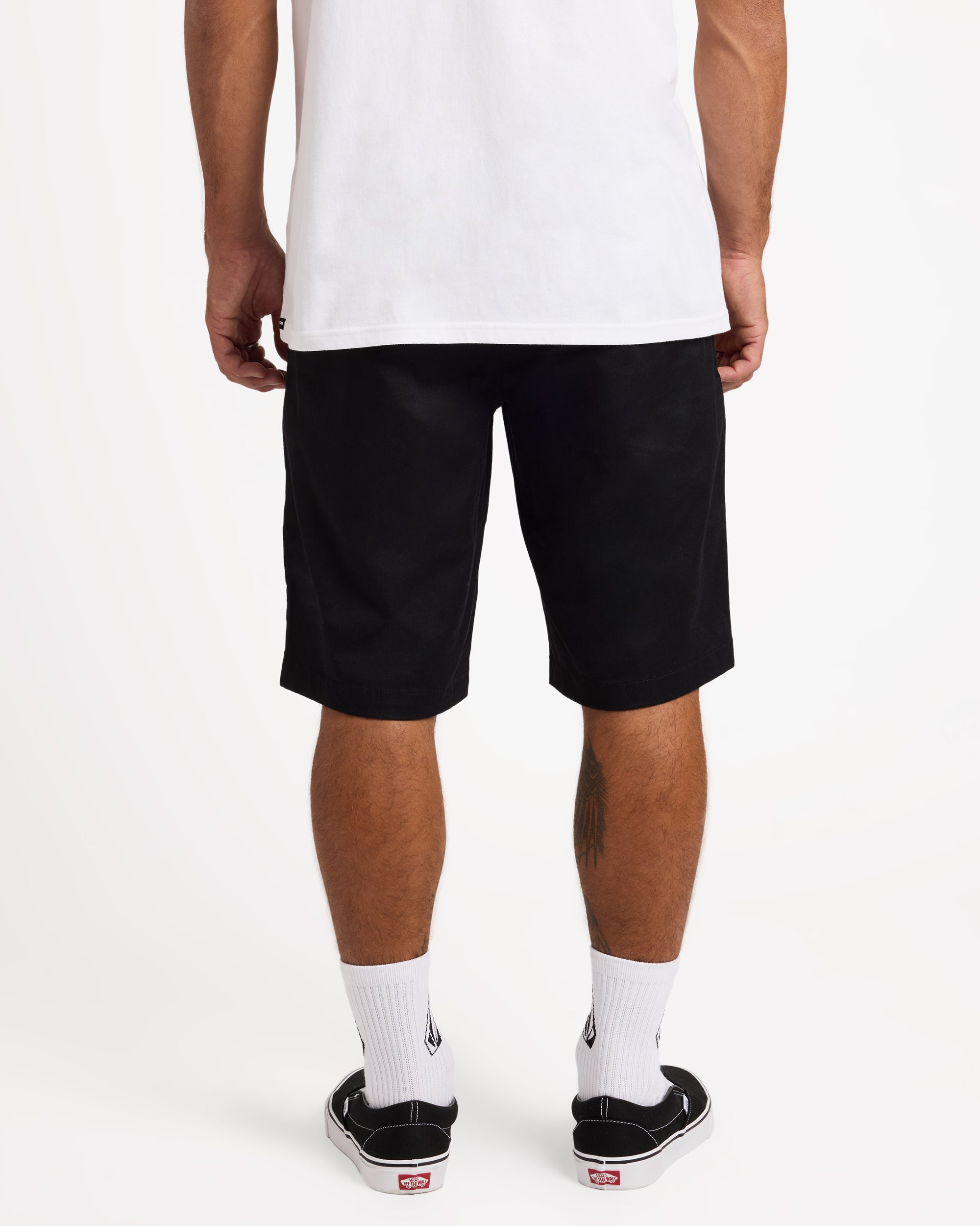 ucyws03017_volcom_blk_bck1