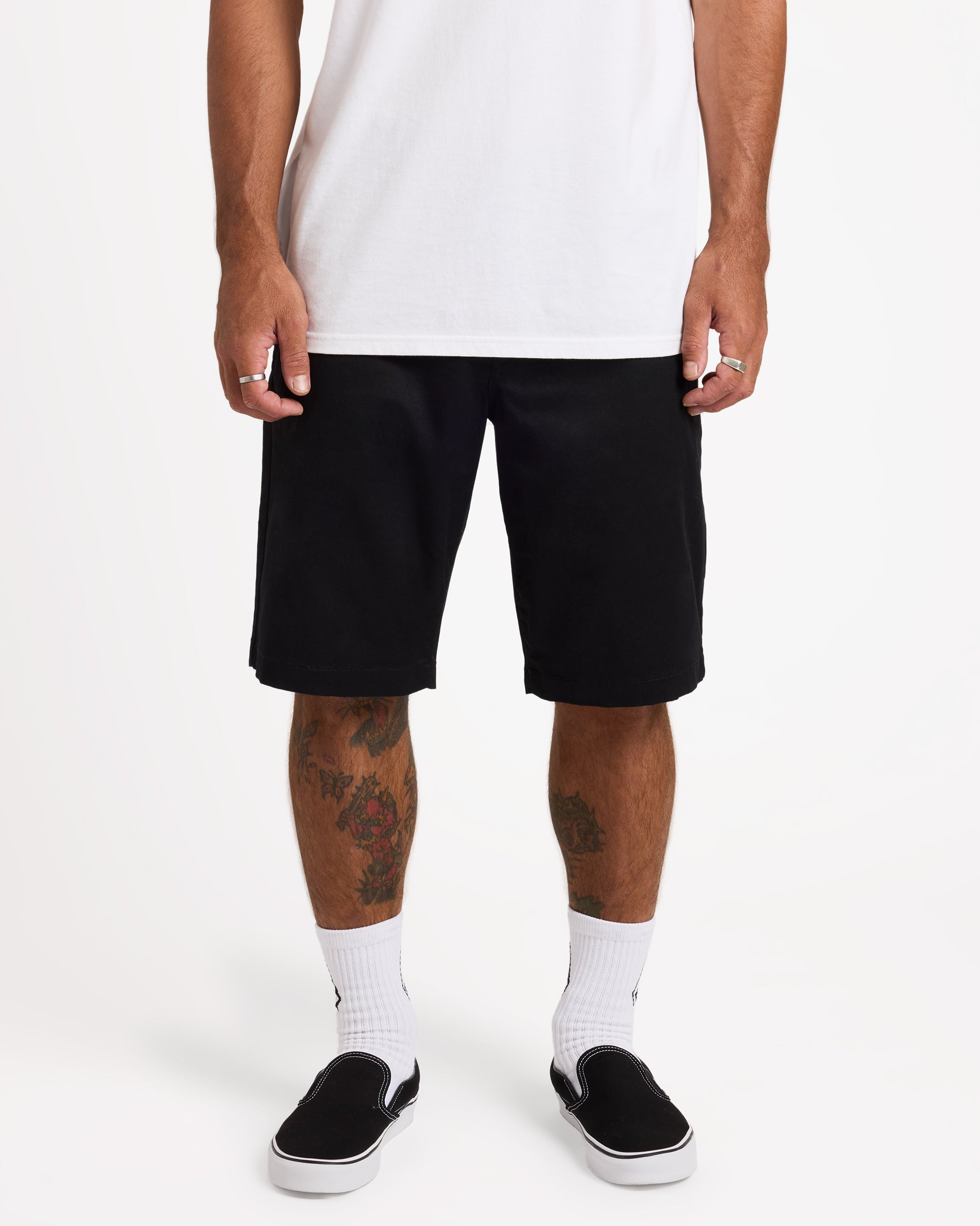 ucyws03017_volcom_blk_frt1