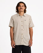 ucywt03015_volcom_dke_frt1