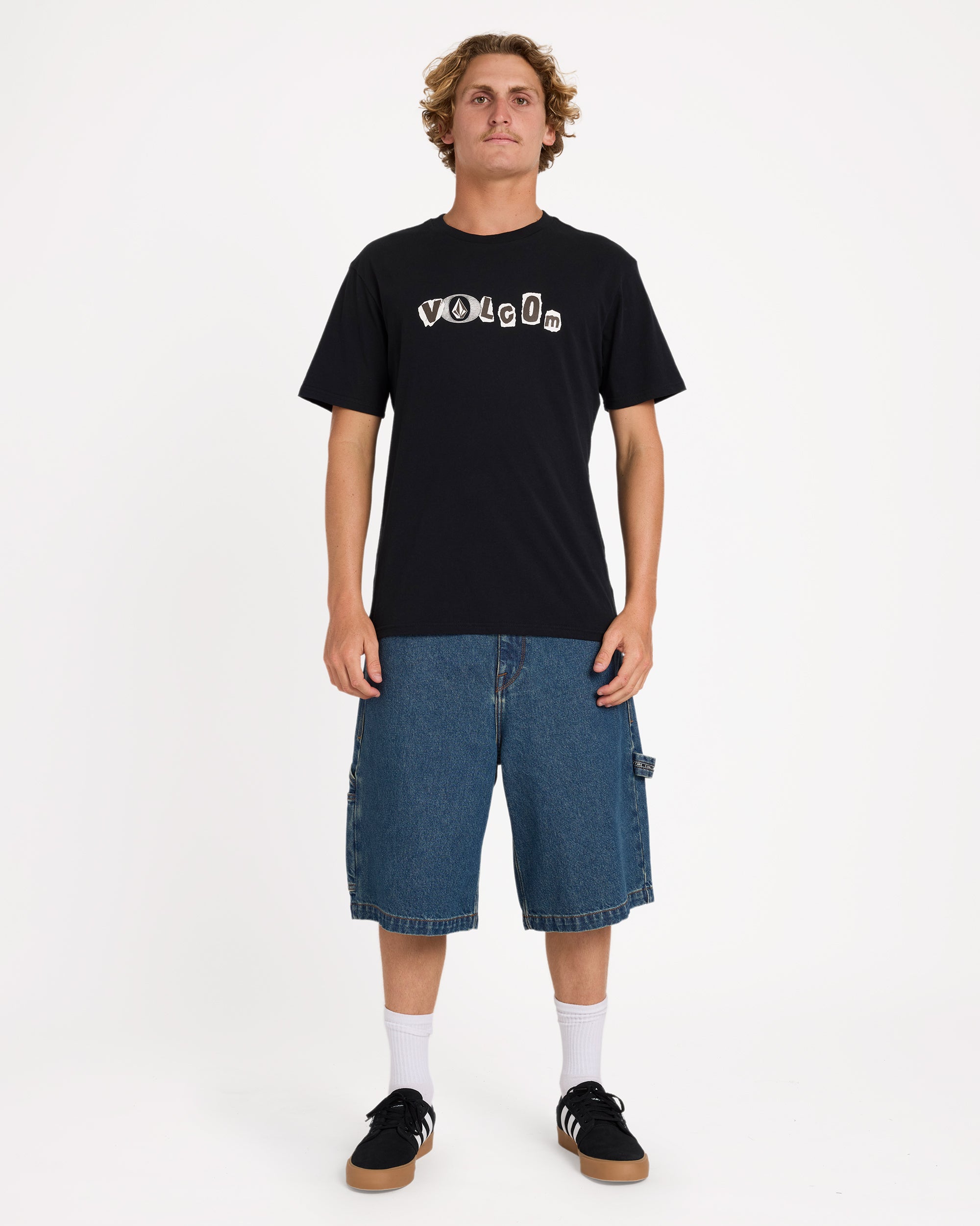 ucyzt03002_volcom_blk_frt9