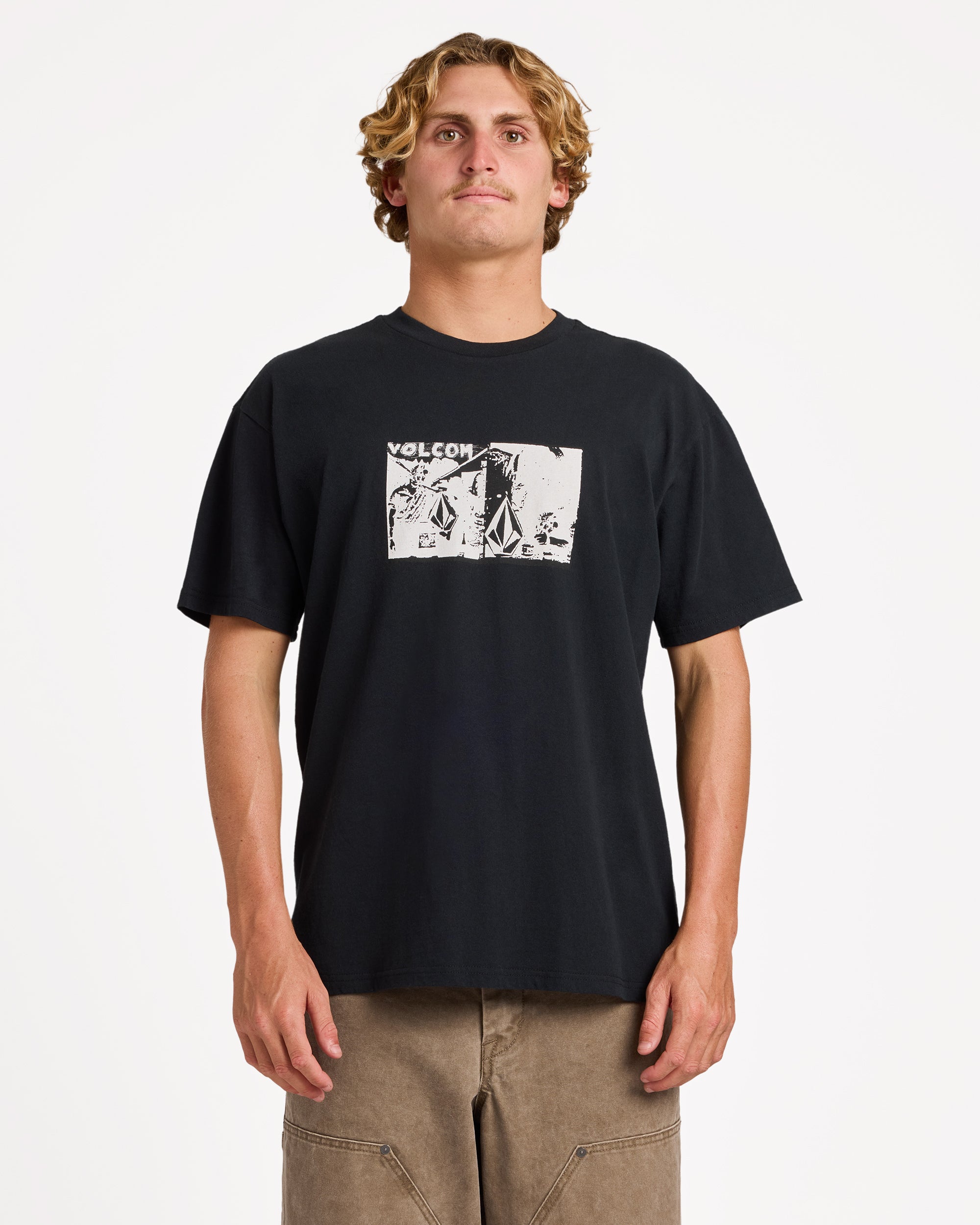 ucyzt03006_volcom_blk_frt1