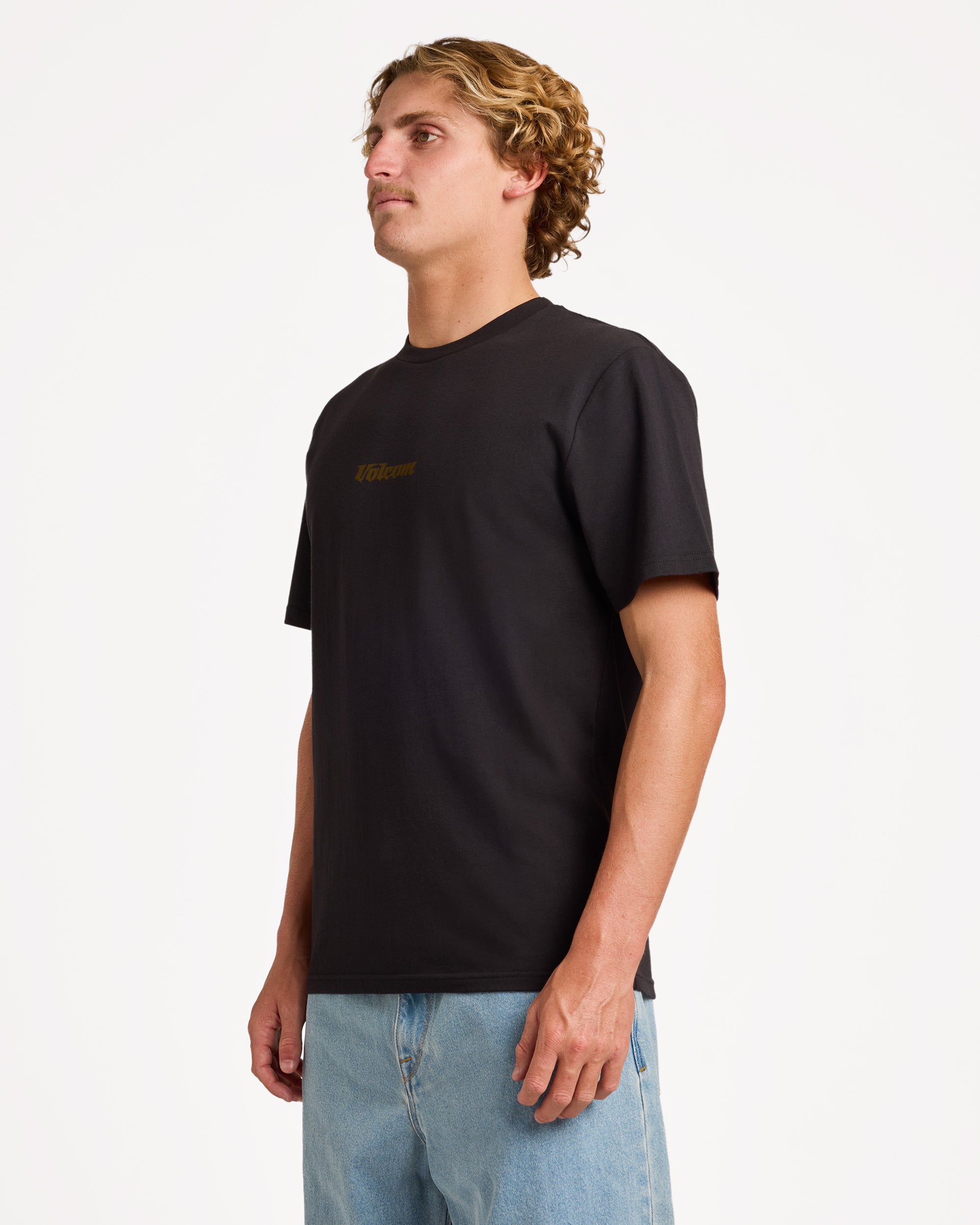 ucyzt03009_volcom_blk_sd1