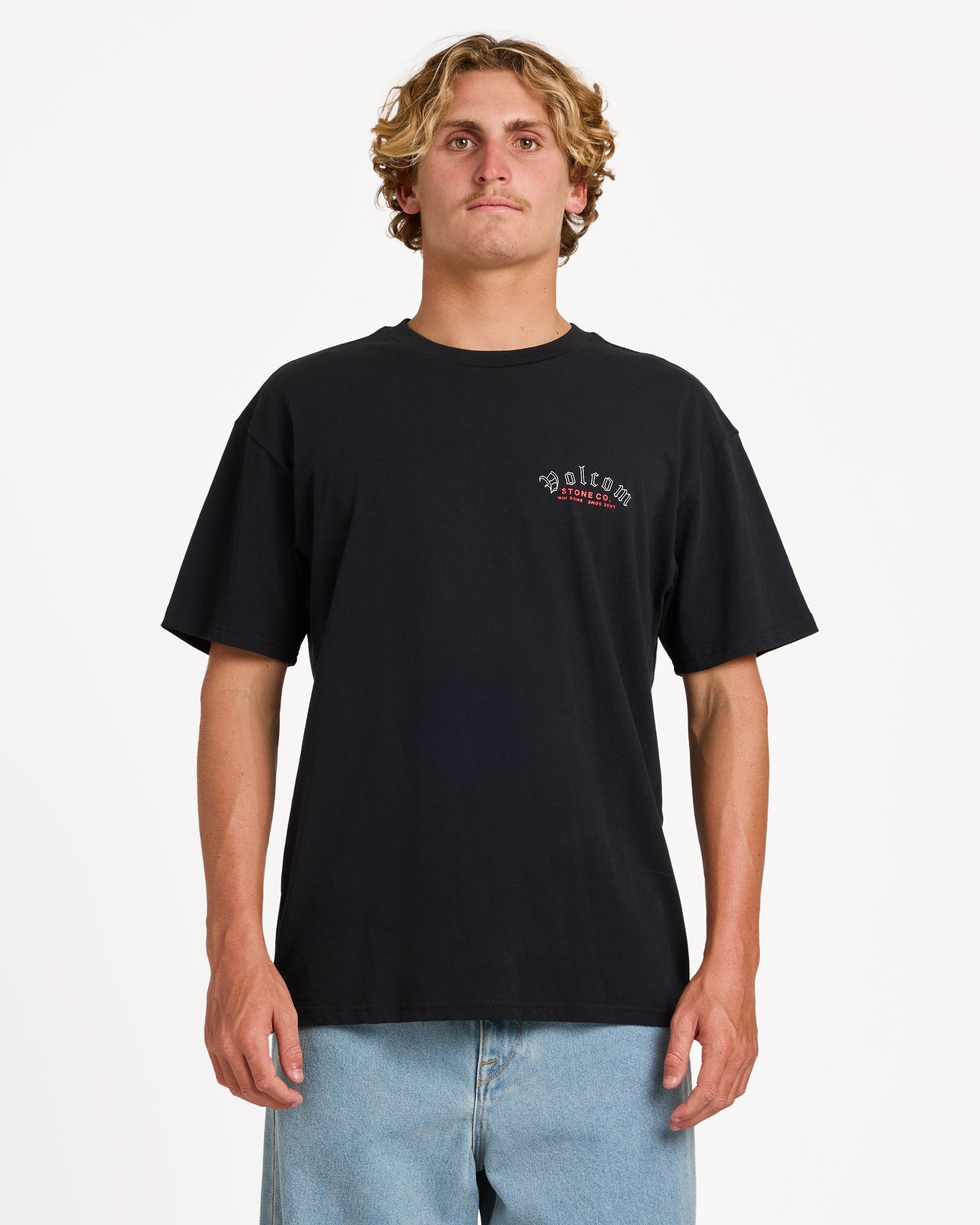 ucyzt03015_volcom_blk_frt1