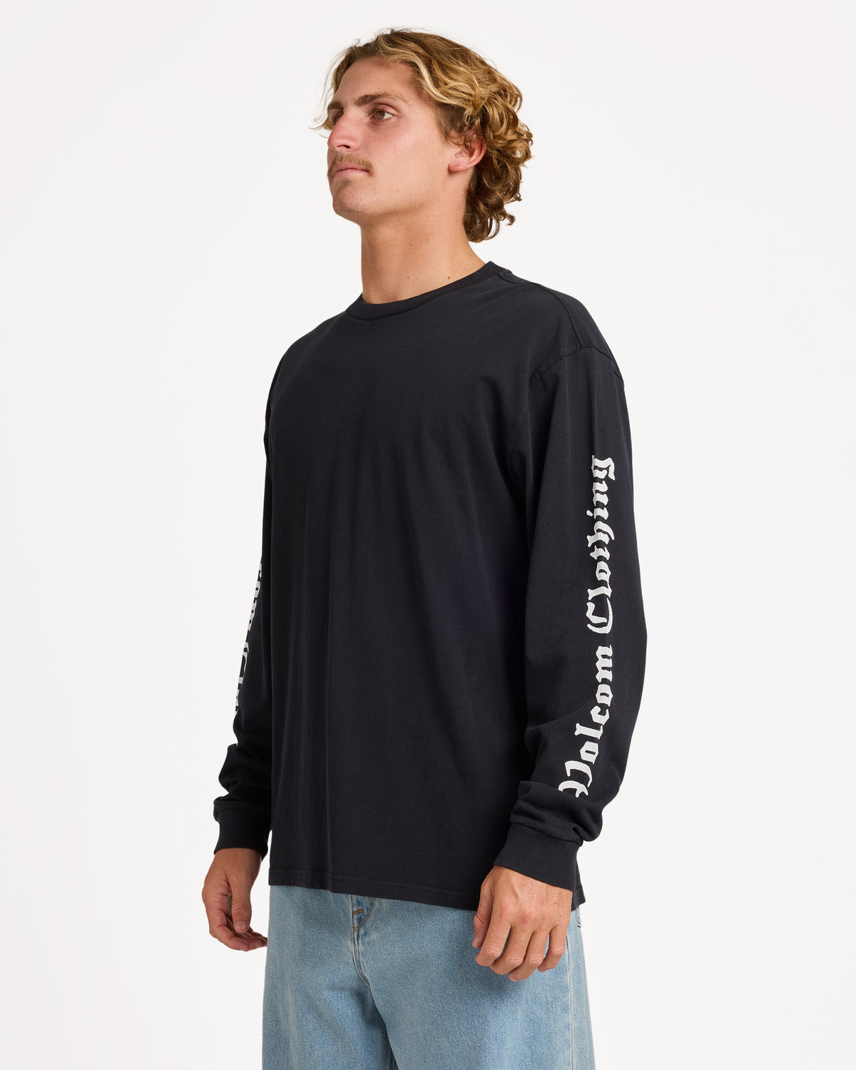 ucyzt03017_volcom_blk_sd1