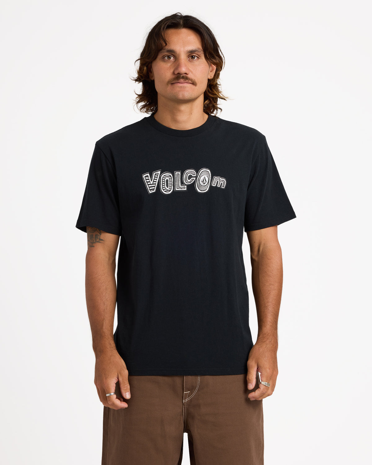 ucyzt03025_volcom_blk_frt1