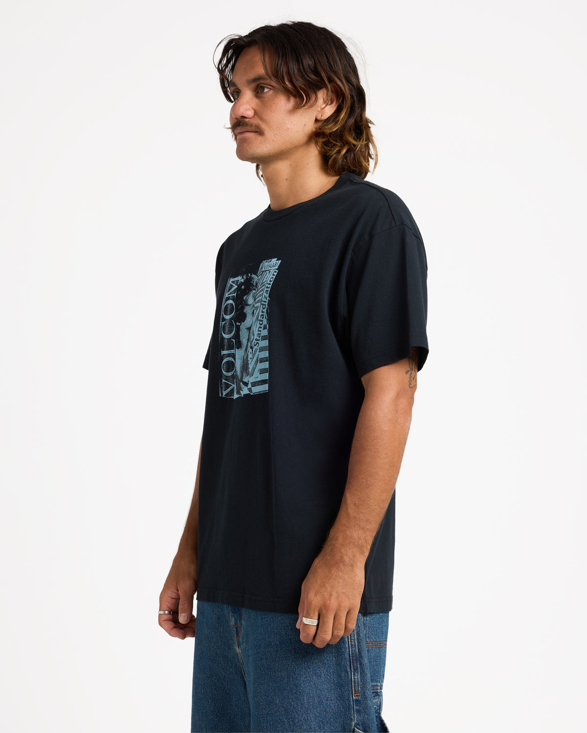ucyzt03031_volcom_blk_sd1