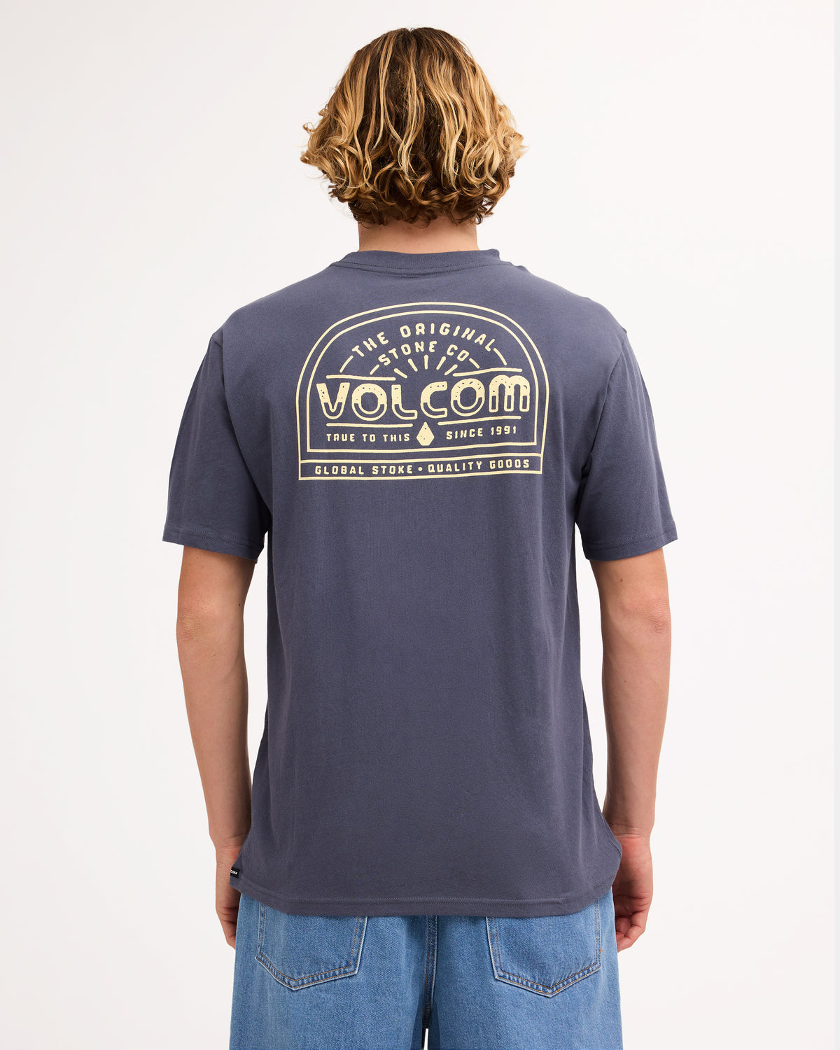ucyzt03045_volcom_vny_bck1