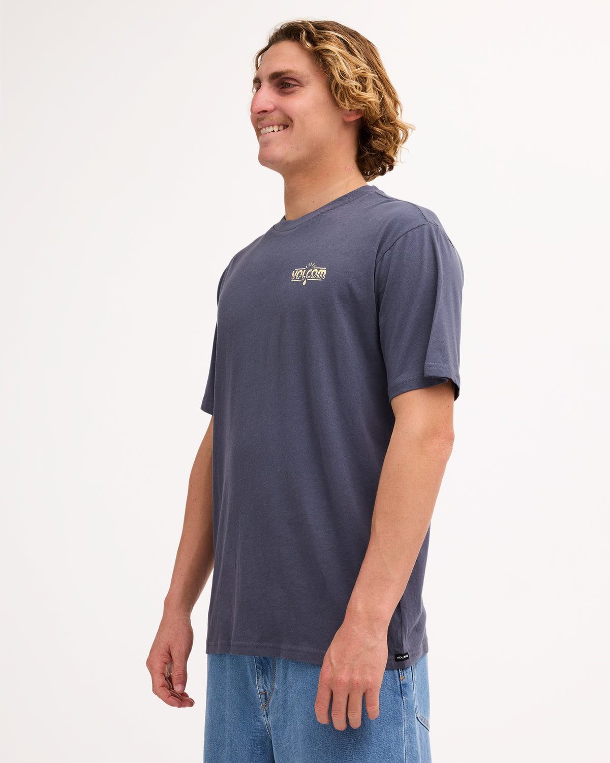 ucyzt03045_volcom_vny_sd1