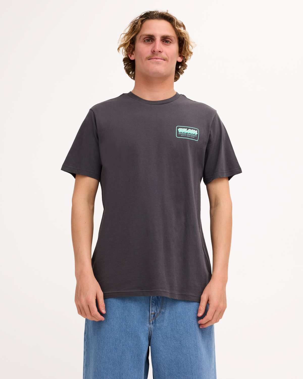 ucyzt03047_volcom_asb_frt1