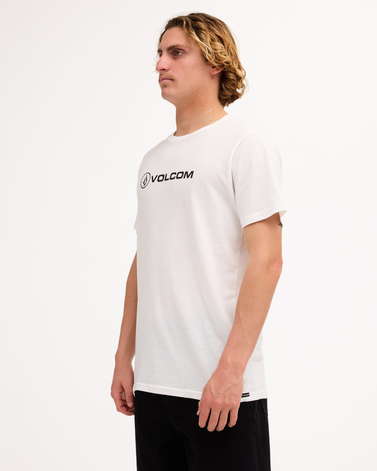 ucyzt03058_volcom_wht_sd1