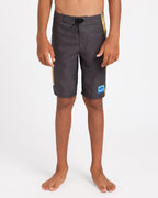 uqbbs03026_quiksilver_krp0_frt1