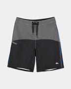 uqbbs03028_quiksilver_kvj9_frt1