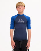 uqbwr03083_quiksilver_moin_frt1