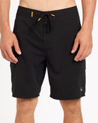 uqmbs03010_quiksilver_kvj0_frt6