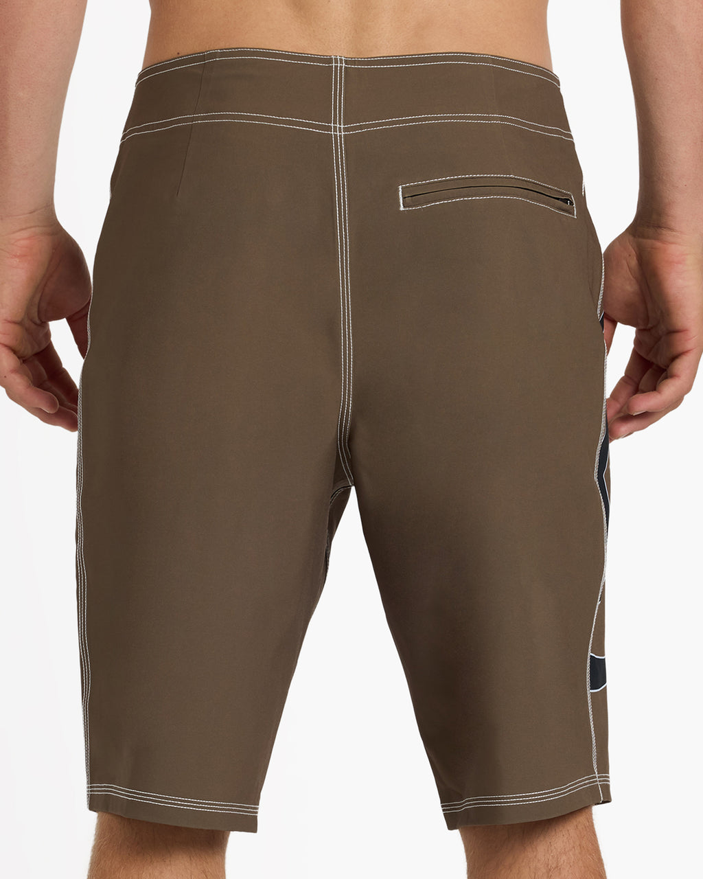 uqybs03116_quiksilver_cqp0_bck6