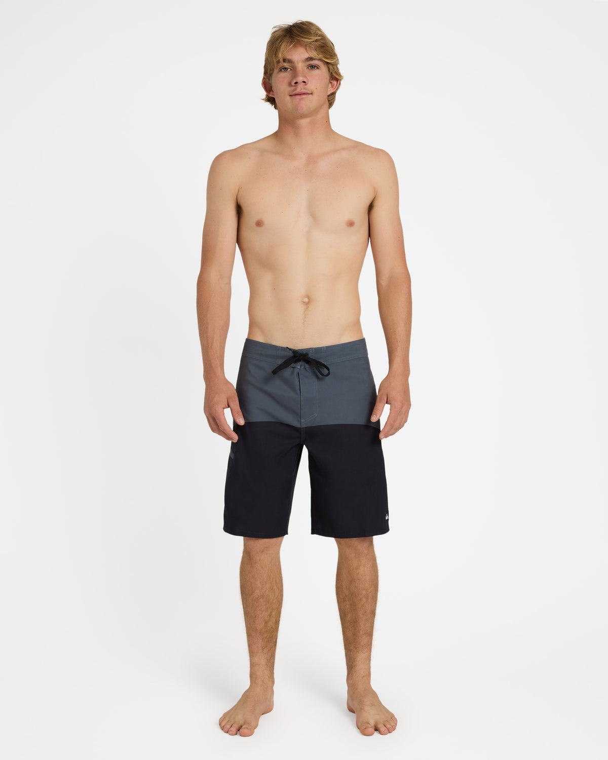 uqybs03124_quiksilver_kvj9_frt9
