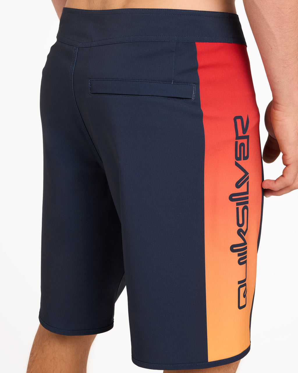 uqybs03129_quiksilver_dkn_dtl1