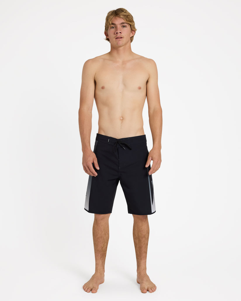 uqybs03129_quiksilver_kvj9_frt9