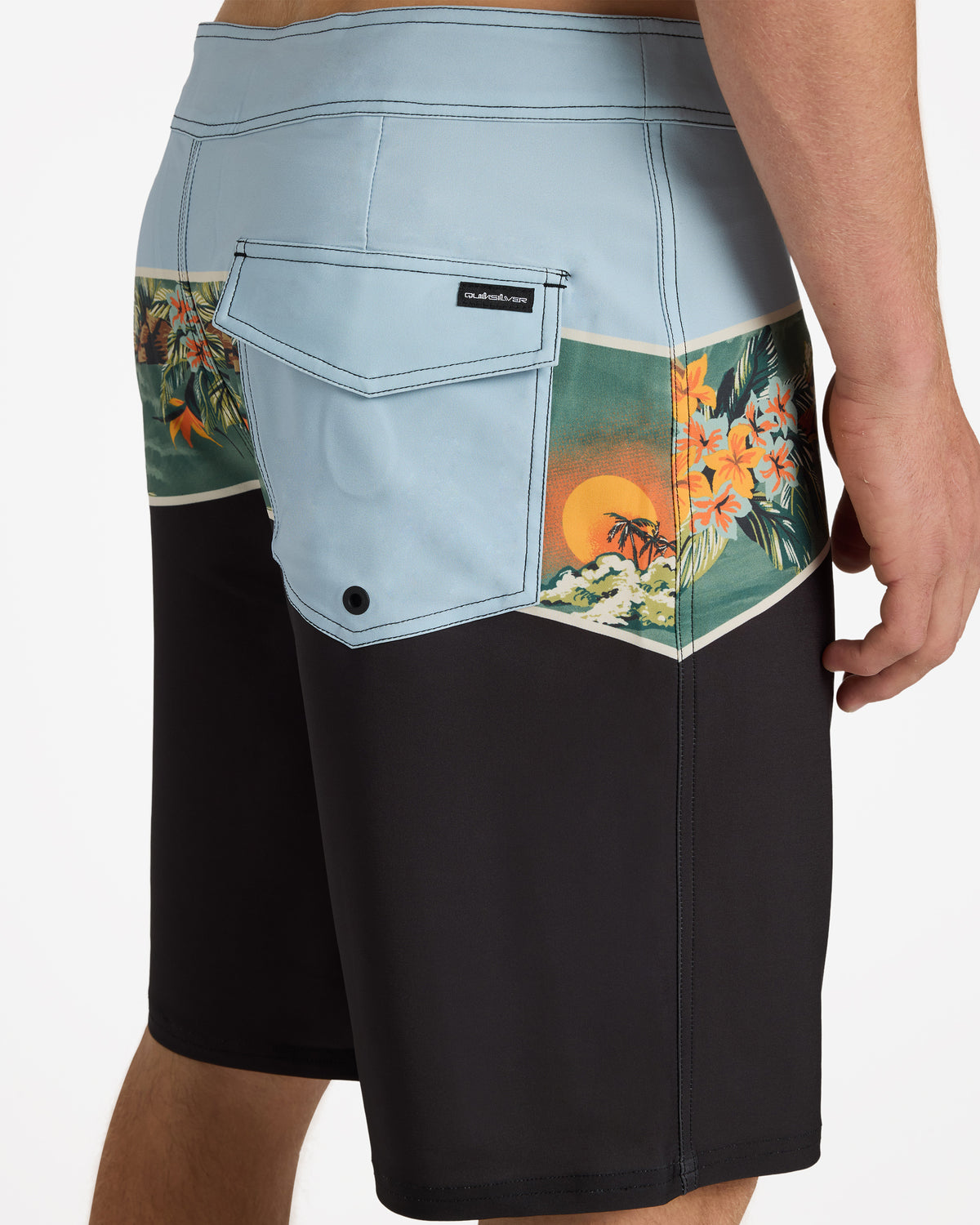 uqybs03130_quiksilver_kta9_dtl1
