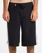 uqybs03138_quiksilver_kvj0_frt6