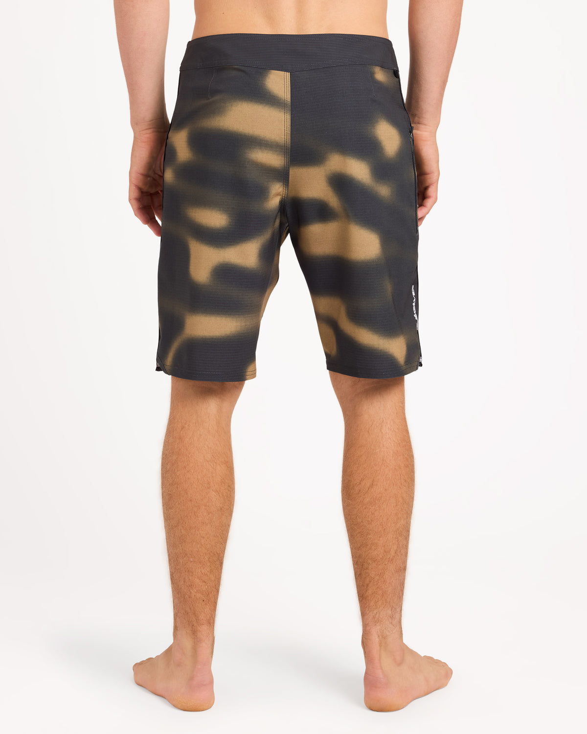 uqybs03141_quiksilver_clm0_bck1