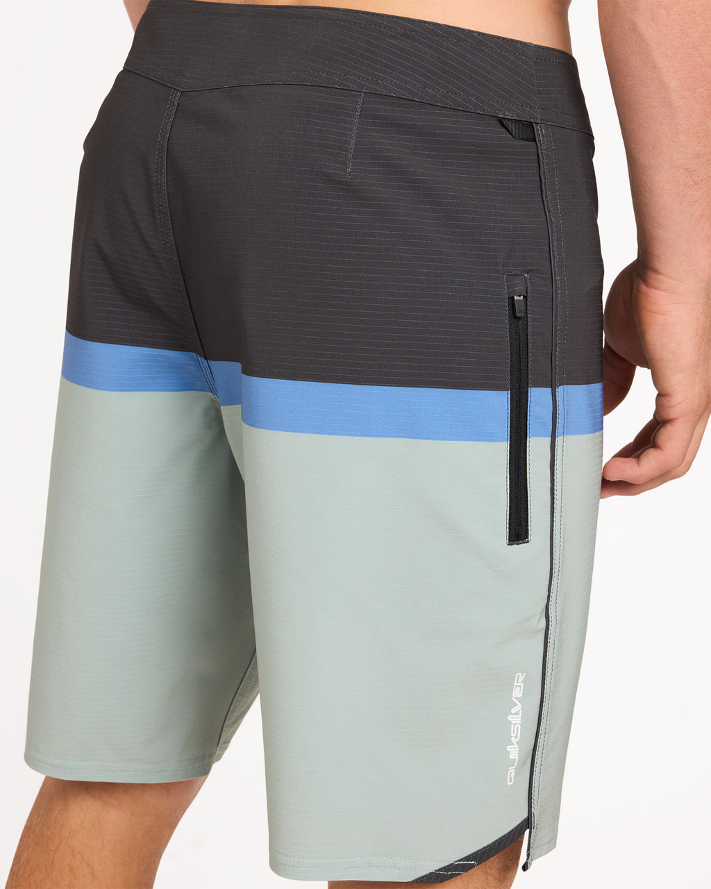 uqybs03141_quiksilver_ghg0_dtl1